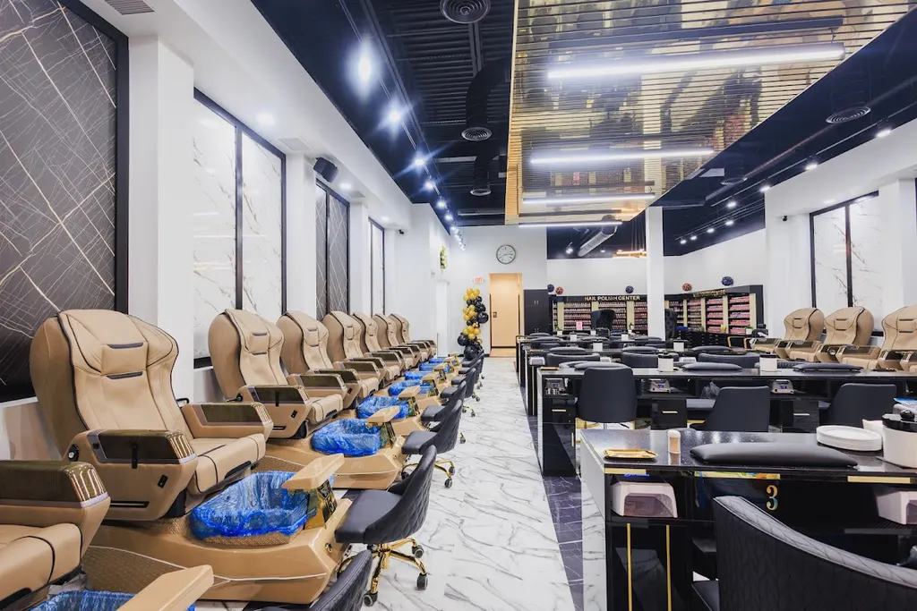 Luxe Nail Studio — Nail salon in Madison